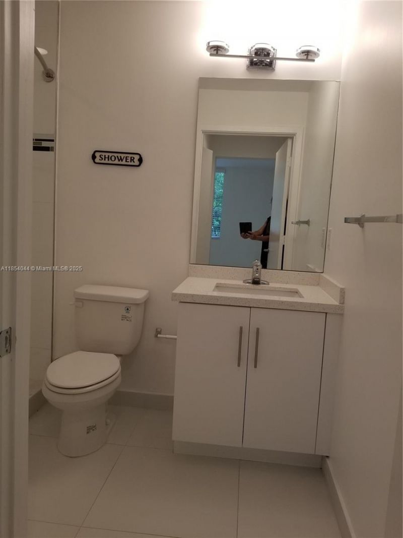 2651 NE 212th Ter, Unit 103, Miami, FL 33180 Photo