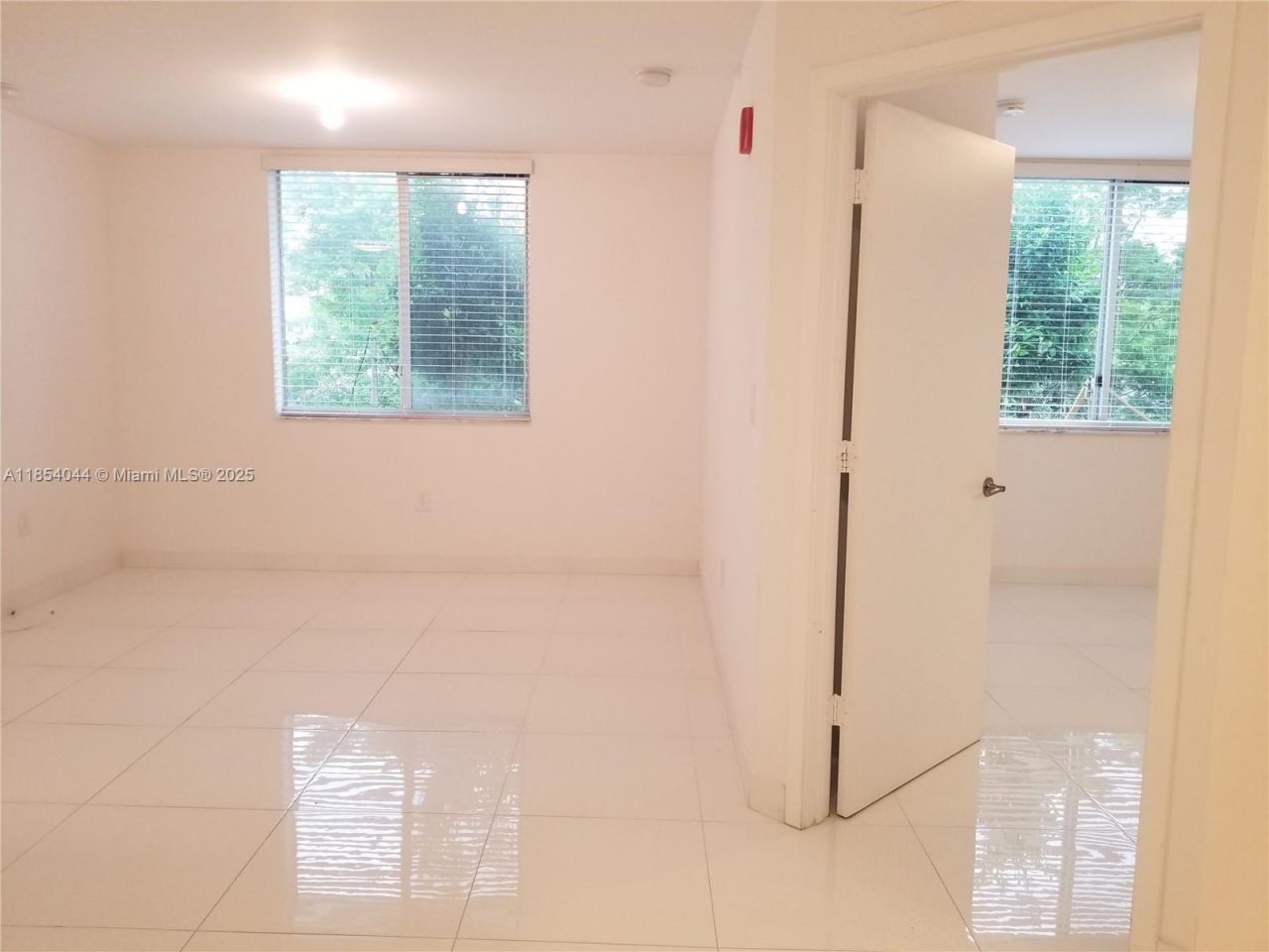 2651 NE 212th Ter, Unit 103, Miami, FL 33180 Photo