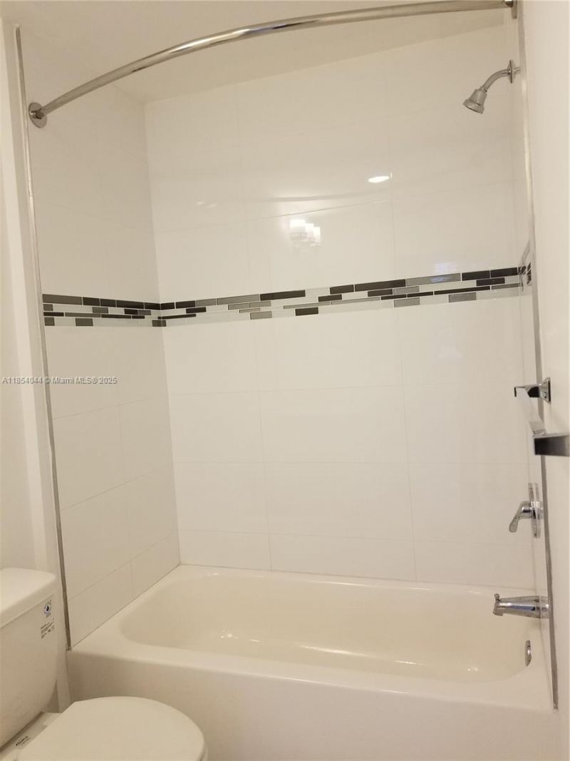 2651 NE 212th Ter, Unit 103, Miami, FL 33180 Photo