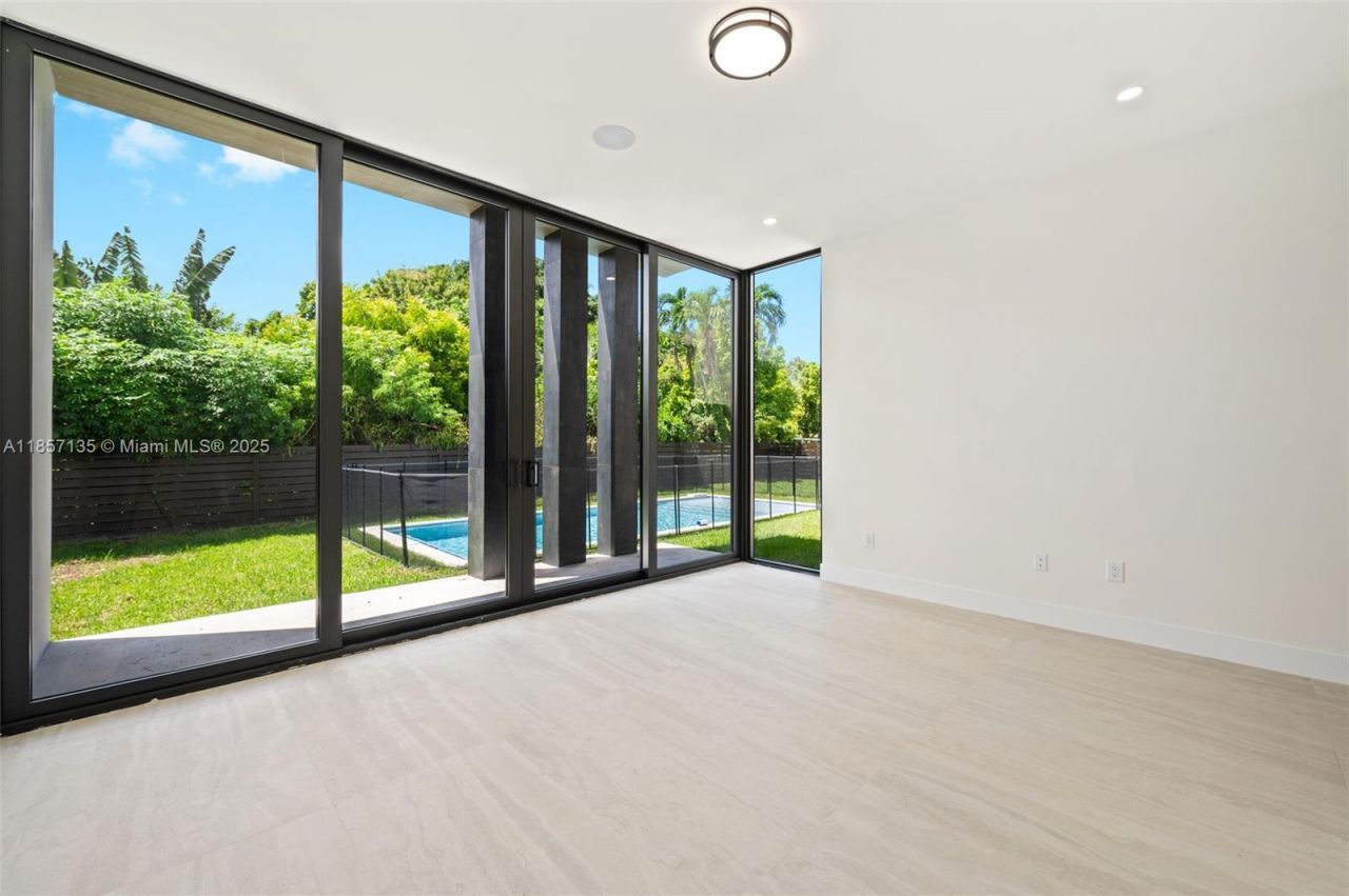 2940 SW 63rd Ave, Miami, FL 33155 Photo