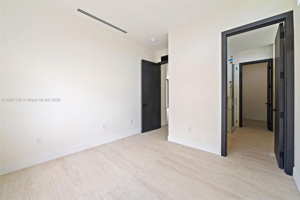 2940 SW 63rd Ave, Miami, FL 33155 Photo