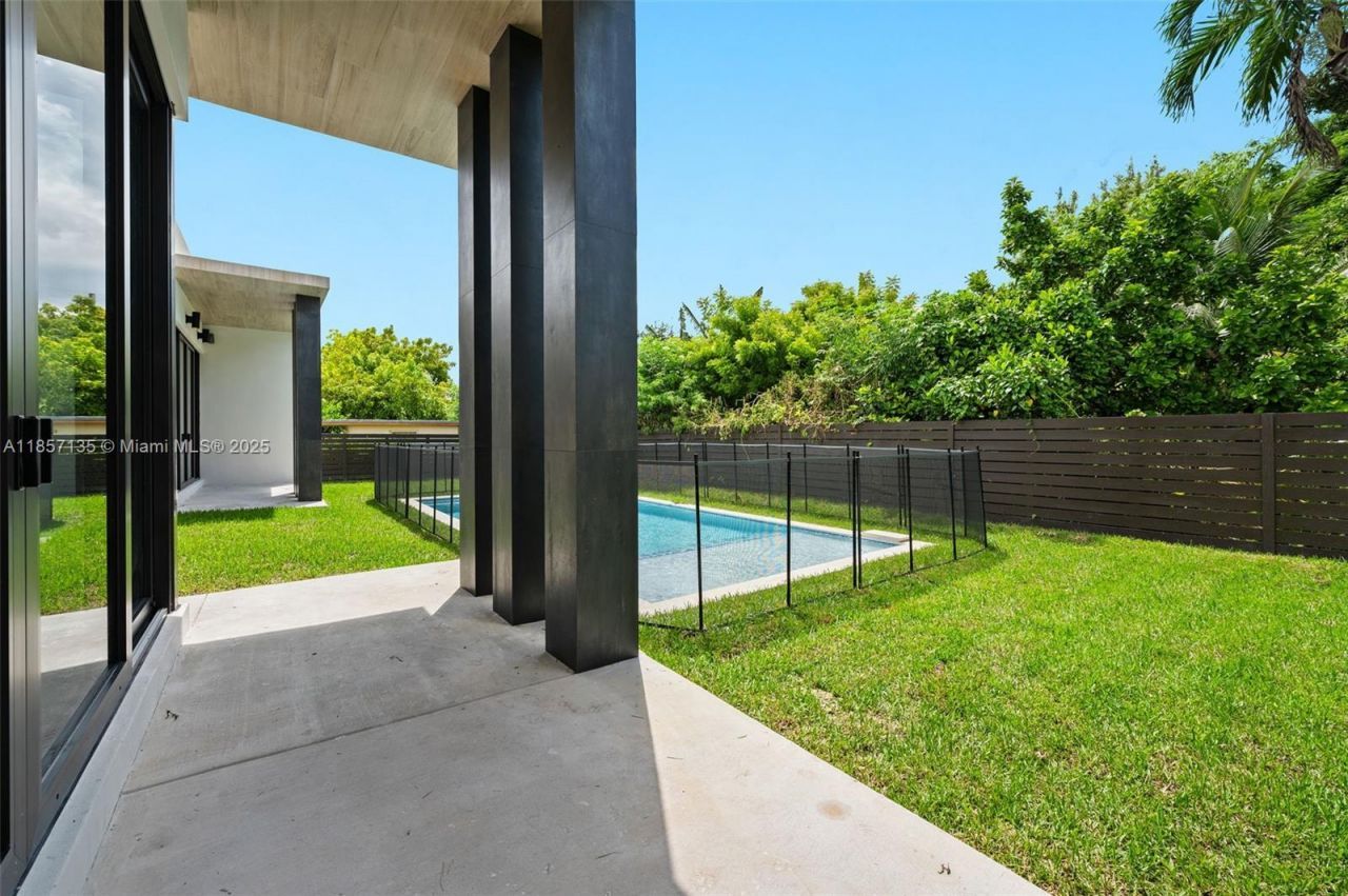 2940 SW 63rd Ave, Miami, FL 33155 Photo