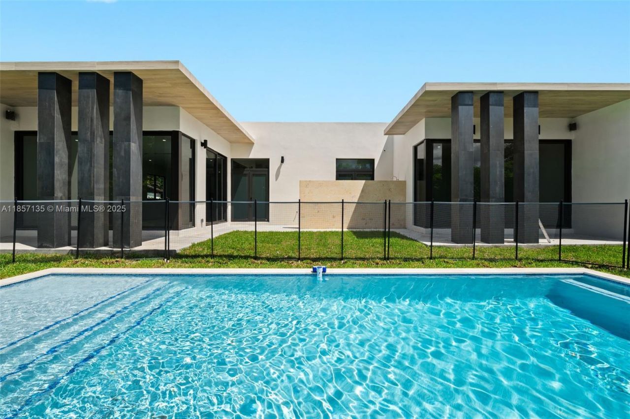 2940 SW 63rd Ave, Miami, FL 33155 Photo