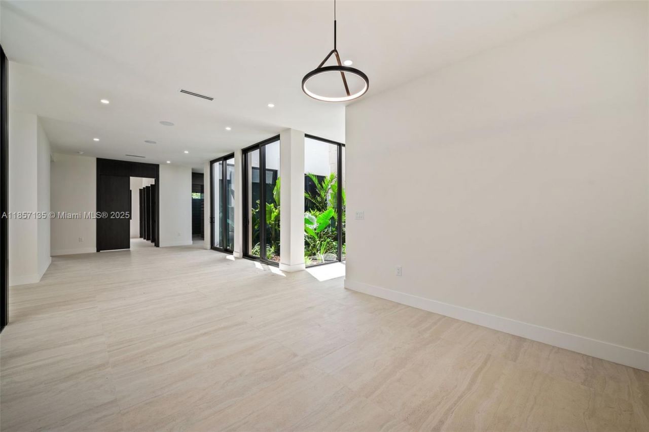 2940 SW 63rd Ave, Miami, FL 33155 Photo