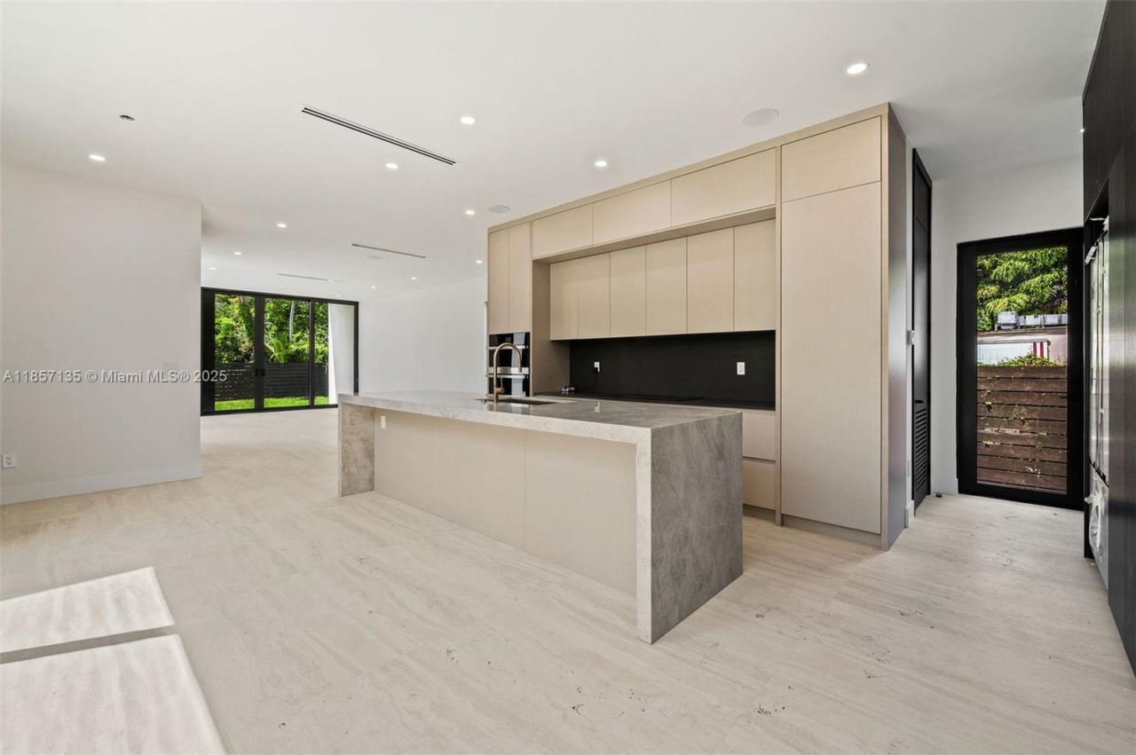 2940 SW 63rd Ave, Miami, FL 33155 Photo