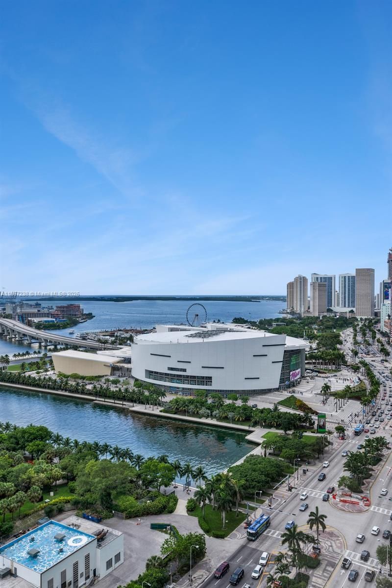 1000 Biscayne Blvd, Unit 2402, Miami, FL 33132 Photo