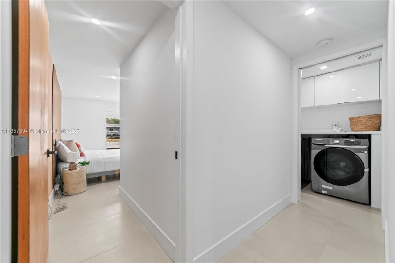 209 N 31st Ave, Unit 1, Hollywood, FL 33021 Photo