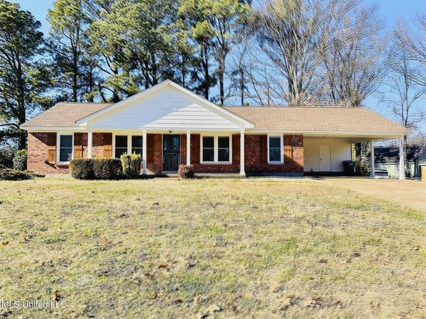 8237 Chesterfield Drive, Southaven, MS 38671