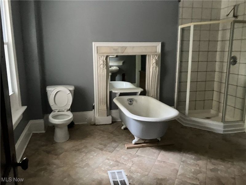 525 Crosby Street, Akron, OH 44302 Photo 18