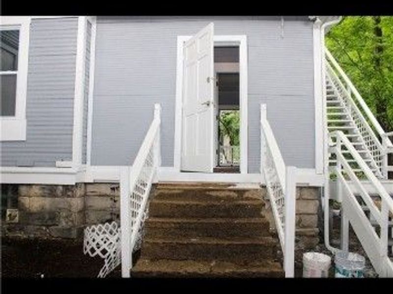 525 Crosby Street, Akron, OH 44302 Photo 4