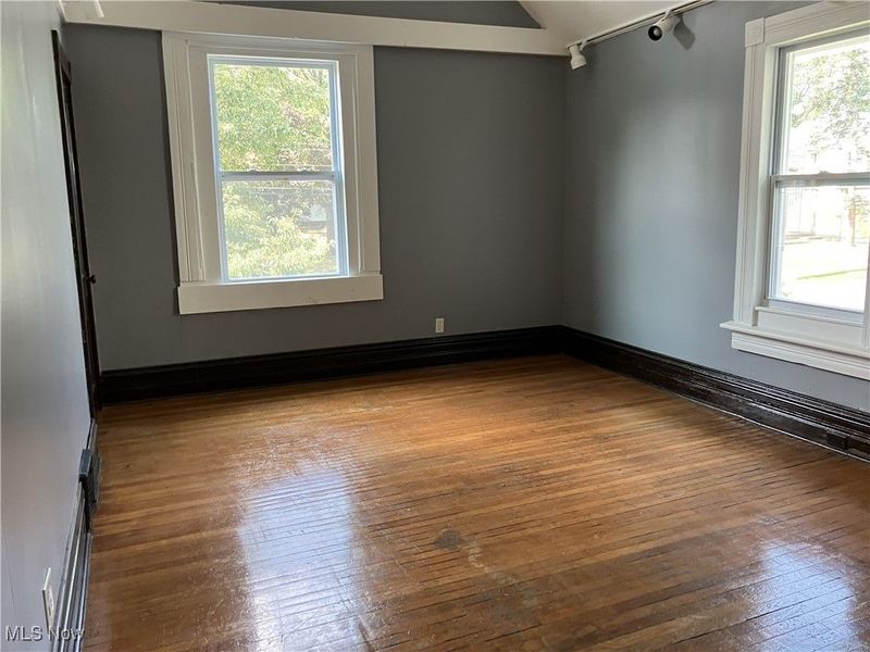 525 Crosby Street, Akron, OH 44302 Photo 6