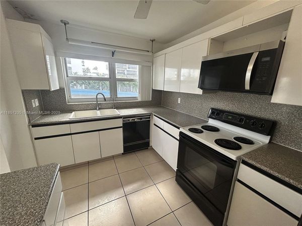1825 S Ocean Dr, Unit 401, Hallandale Beach, FL 33009