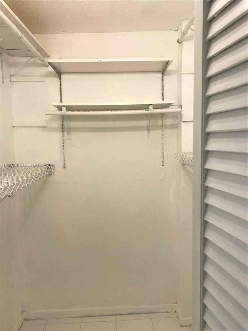 1825 S Ocean Dr, Unit 401, Hallandale Beach, FL 33009 Photo