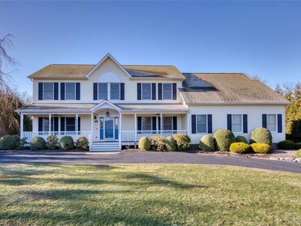 750 Kerwin Boulevard, Greenport, NY 11944