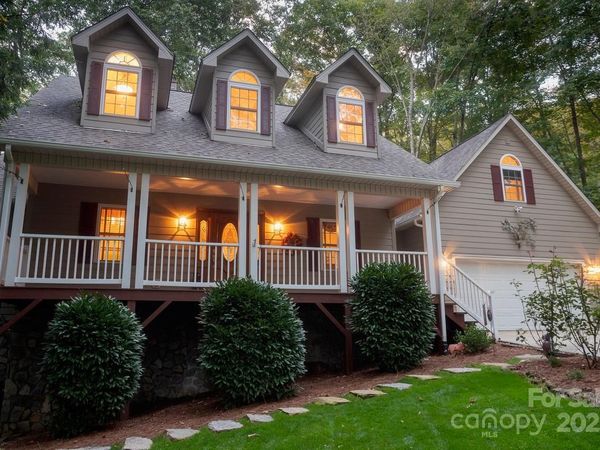 93 Hickory Drive, Maggie Valley, NC 28751