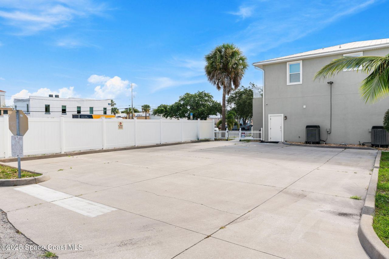 2012 Vernon Place, Melbourne, FL 32901 Photo