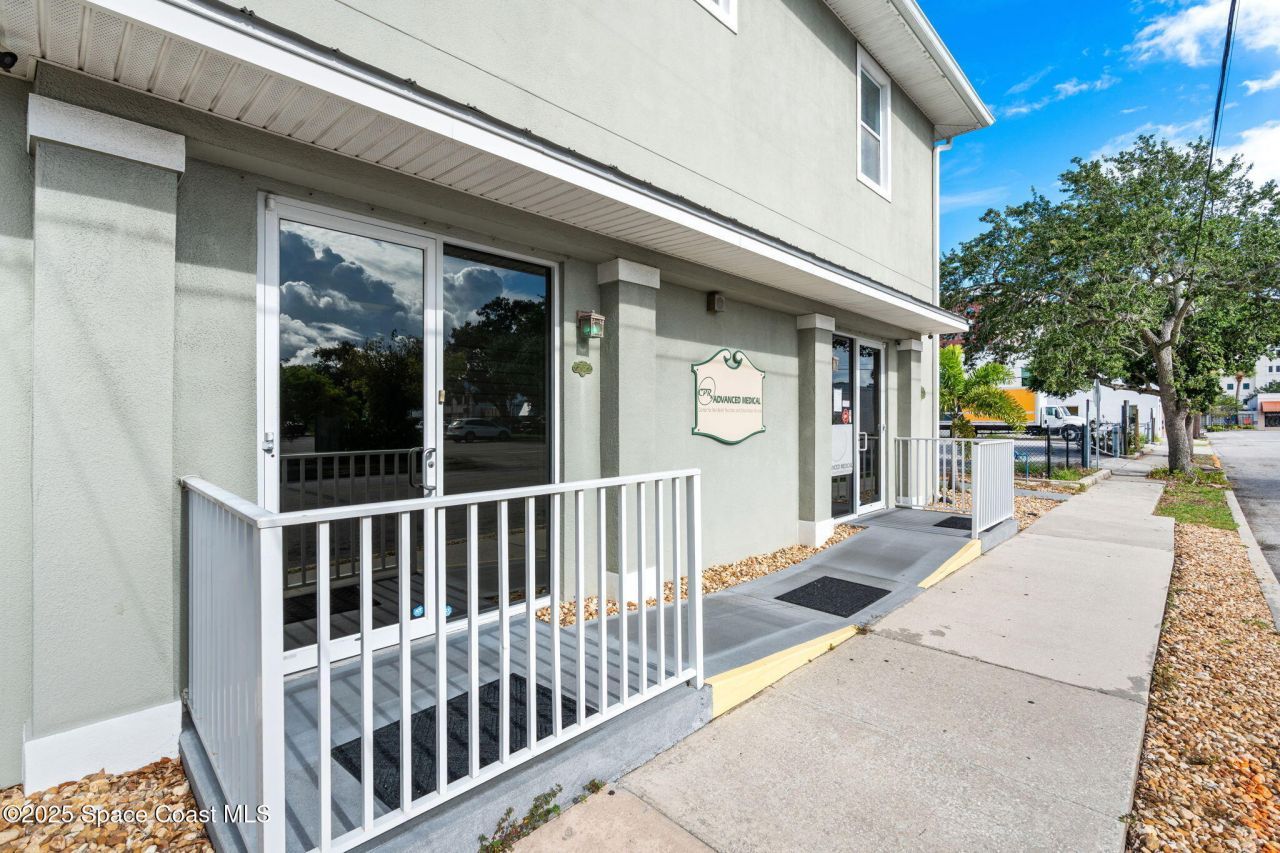 2012 Vernon Place, Melbourne, FL 32901 Photo