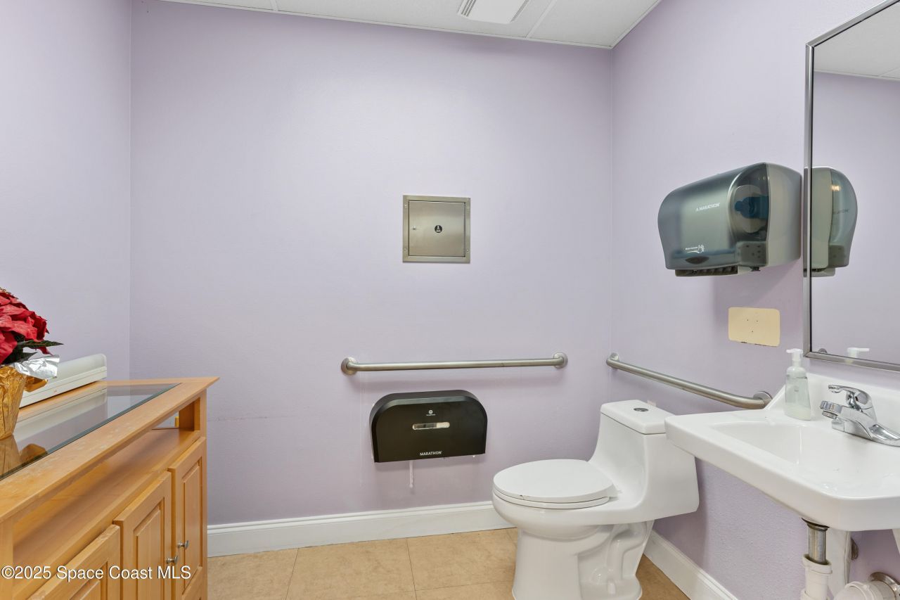 2012 Vernon Place, Melbourne, FL 32901 Photo