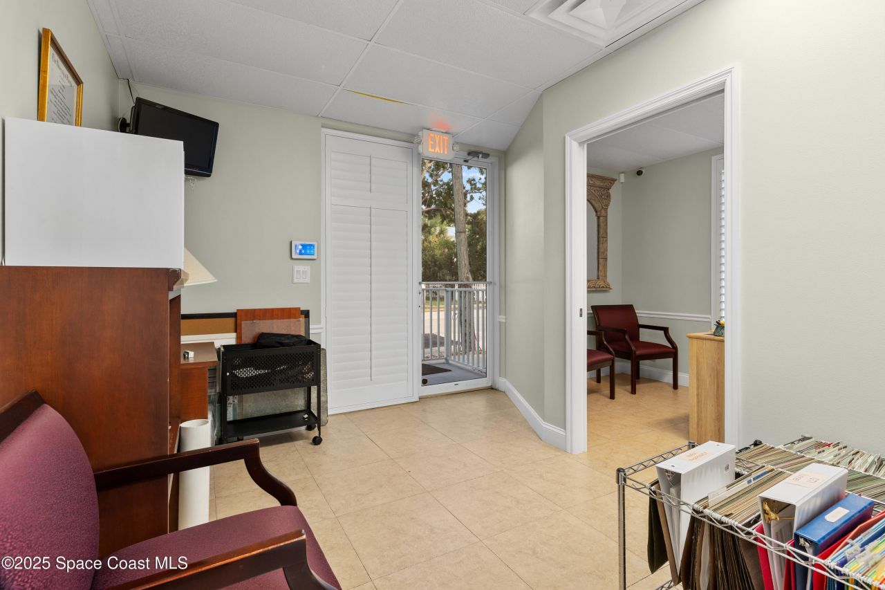 2012 Vernon Place, Melbourne, FL 32901 Photo