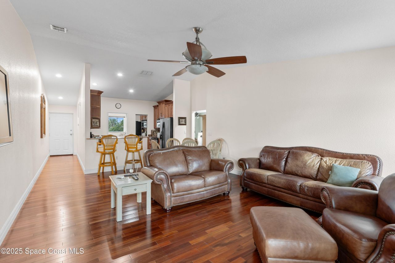 2012 Vernon Place, Melbourne, FL 32901 Photo