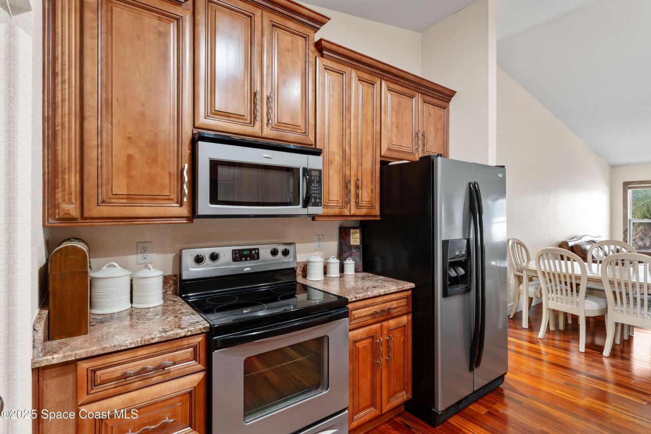 2012 Vernon Place, Melbourne, FL 32901 Photo