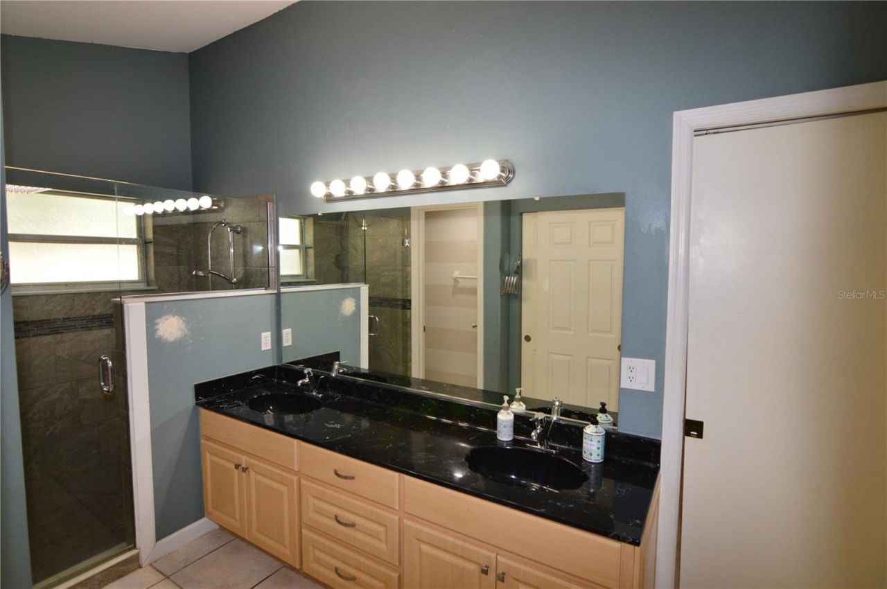 1576 Fawnwood Circle, Sarasota, FL 34232 Photo