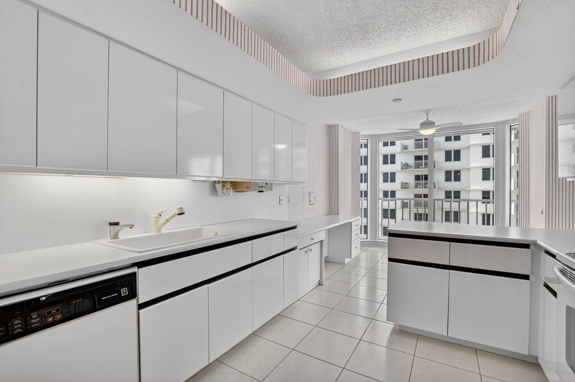 3211 S Ocean Boulevard, Unit 804, Highland Beach, FL 33487 Photo