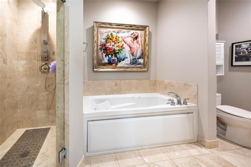 16102 Emerald Estates Drive, Unit 207, Weston, FL 33331 Photo