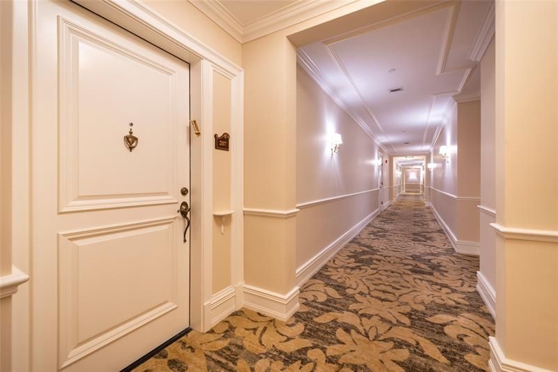 16102 Emerald Estates Drive, Unit 207, Weston, FL 33331 Photo