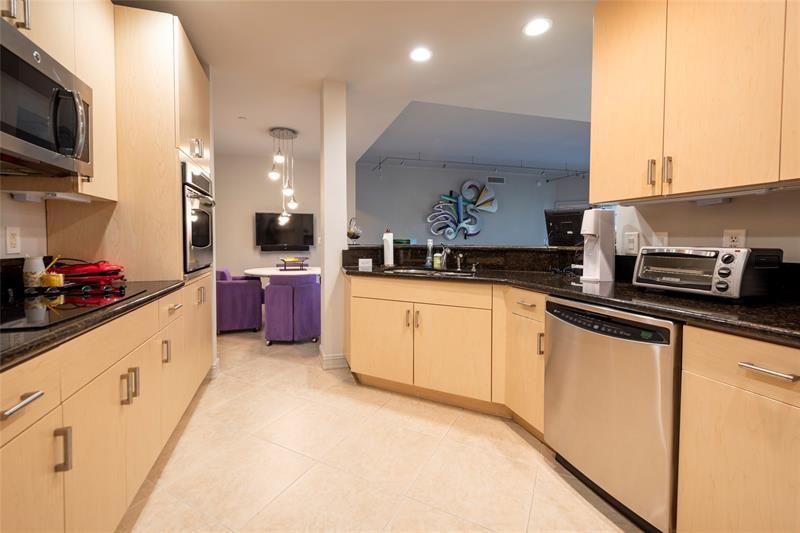 16102 Emerald Estates Drive, Unit 207, Weston, FL 33331 Photo