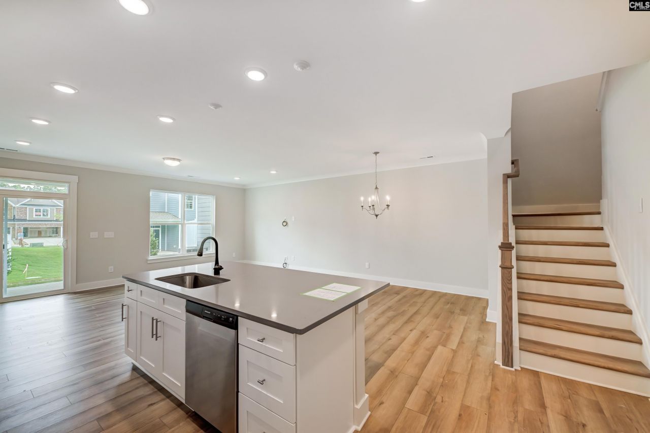 608 Wetherbrooke Way Photo 8