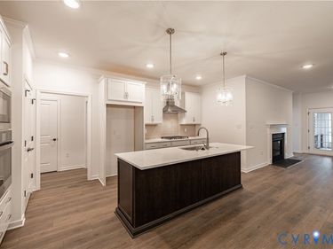 16413 Creekstone Point Avenue, Chesterfield, VA 23120