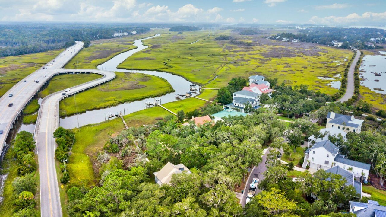 1875 Headquarters Plantation Drive Photo 13