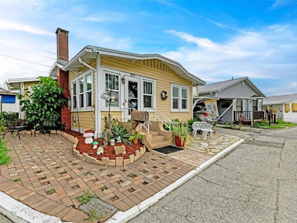 31 SEMINOLE DRIVE, BRADENTON, FL 34208