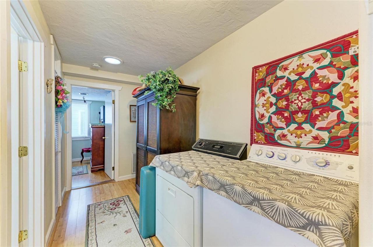 31 Seminole Drive, Bradenton, FL 34208 Photo