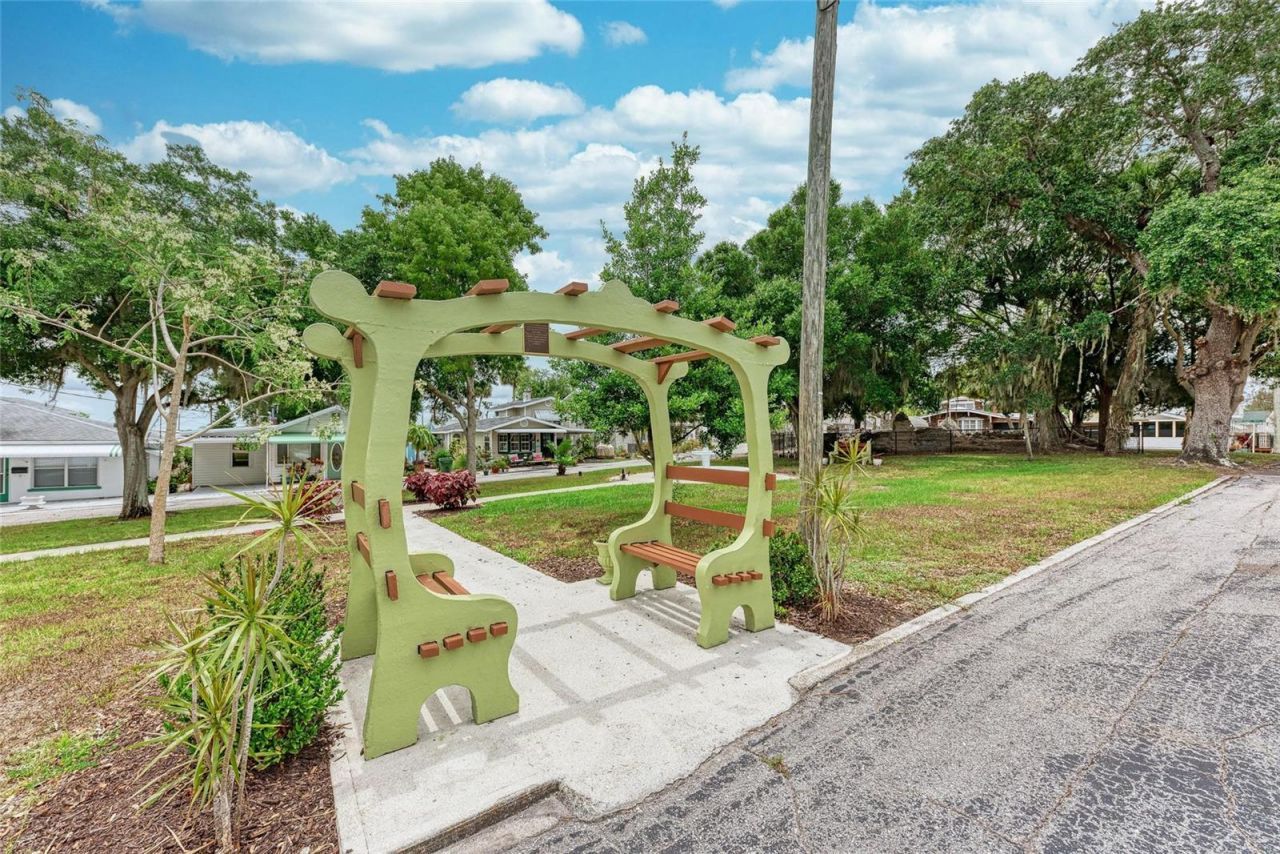 31 Seminole Drive, Bradenton, FL 34208 Photo