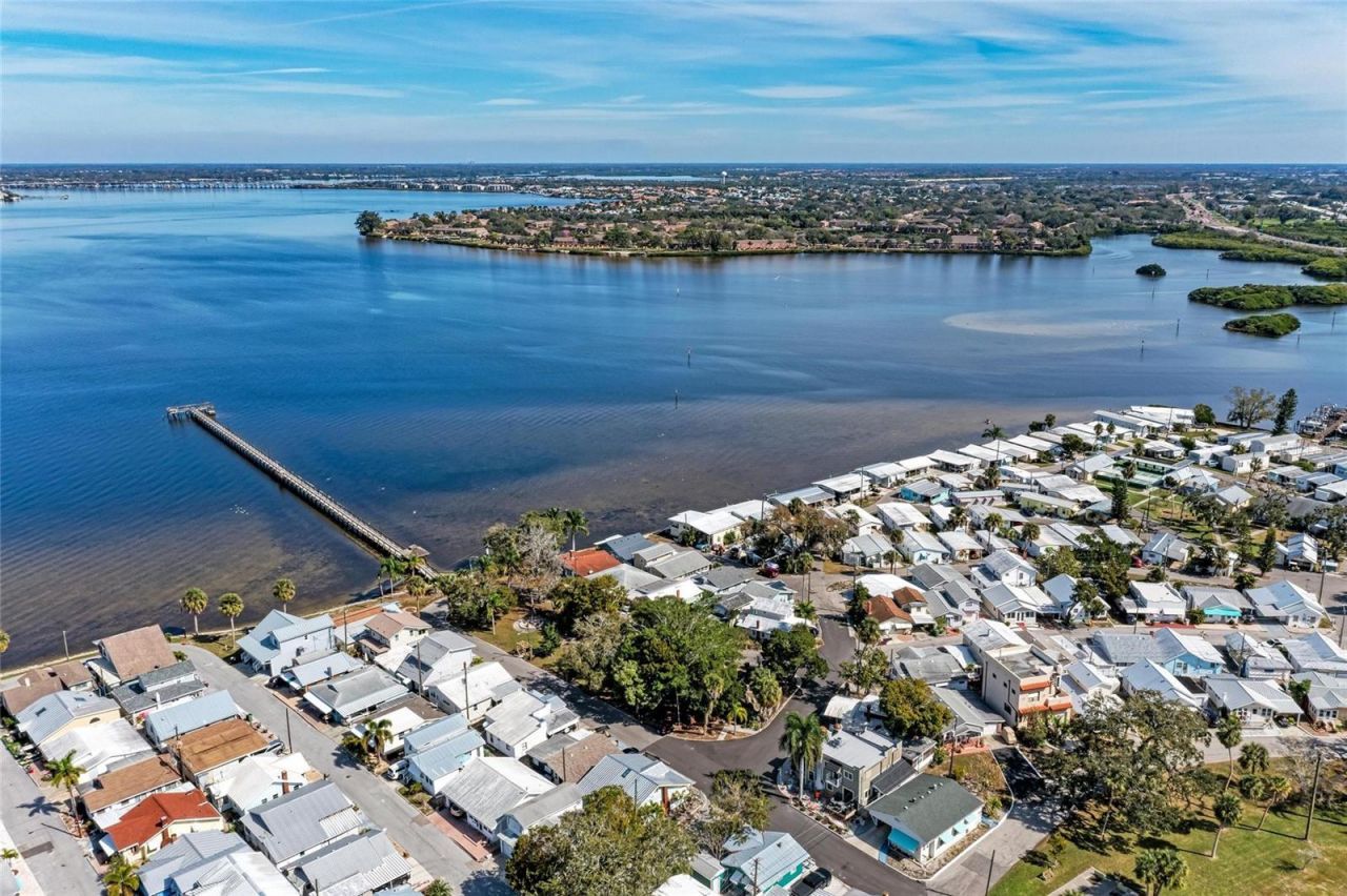 31 Seminole Drive, Bradenton, FL 34208 Photo