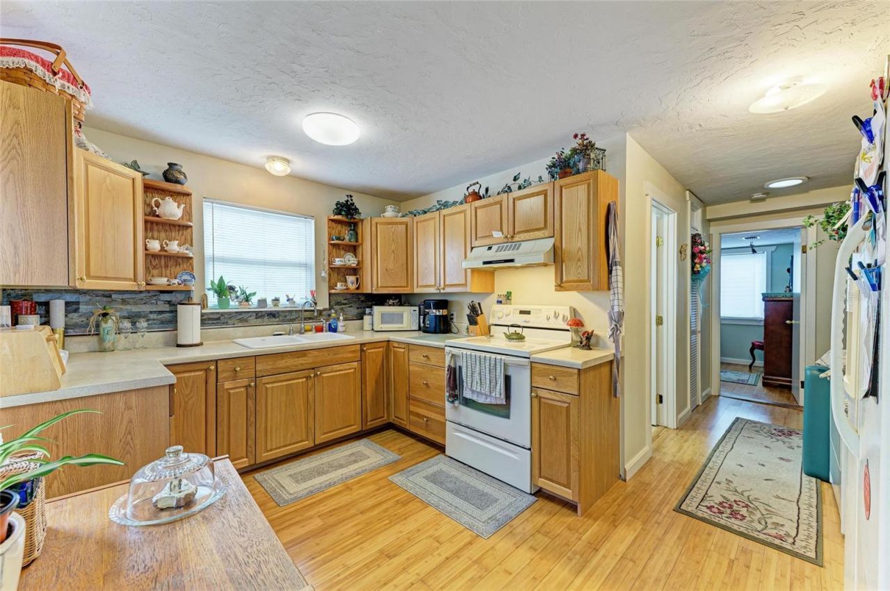 31 Seminole Drive, Bradenton, FL 34208 Photo