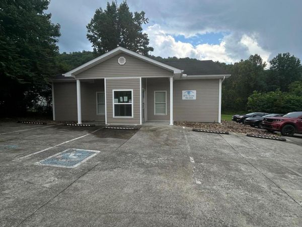 467 Sunset Tr, Jellico, TN 37762