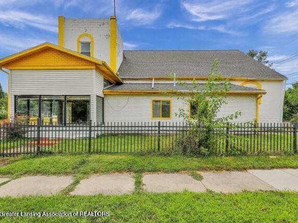 4701 Pleasant Grove Road, Lansing, MI 48910