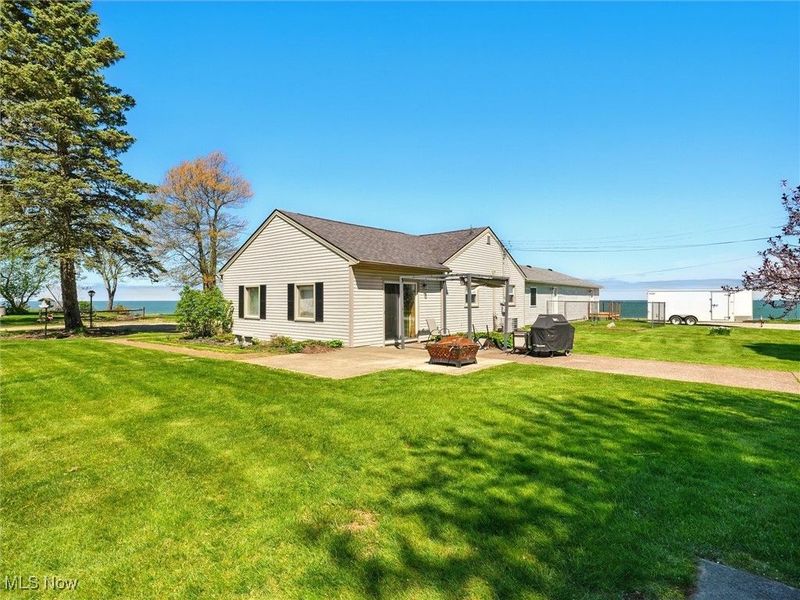 7630 Darling Avenue, Conneaut, OH 44030 Photo 2