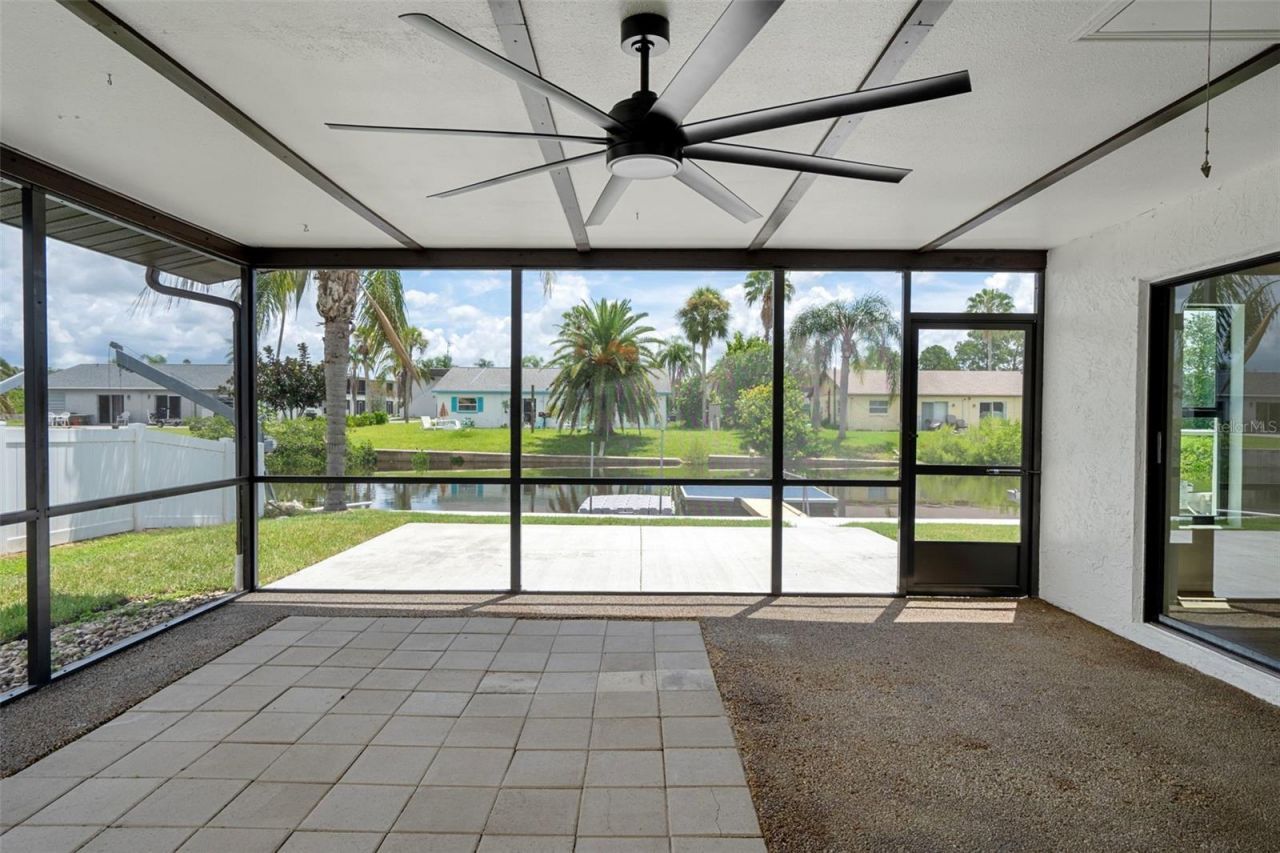 9910 Island Harbor Drive, Port Richey, FL 34668 Photo