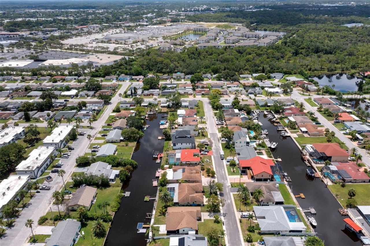 9910 Island Harbor Drive, Port Richey, FL 34668 Photo