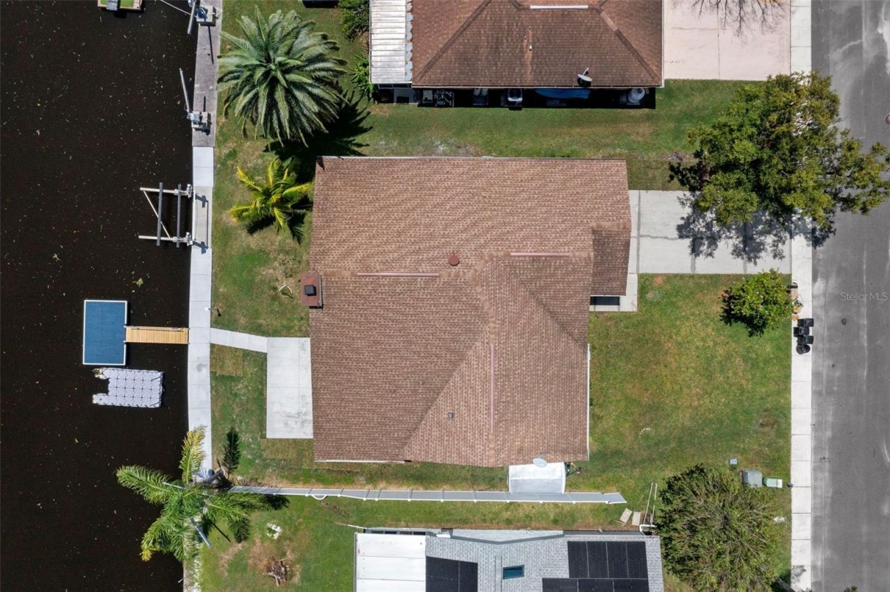 9910 Island Harbor Drive, Port Richey, FL 34668 Photo