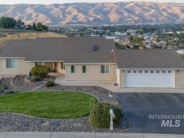 1724 Ridgeview Dr., Clarkston, WA 99403