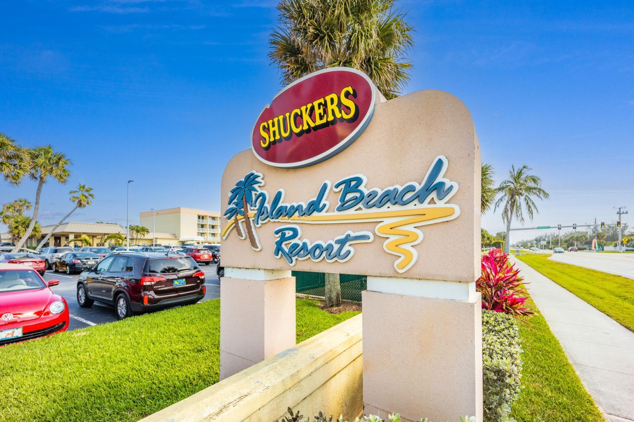 9800 S Ocean Drive, Unit 304, Jensen Beach, FL 34957 Photo