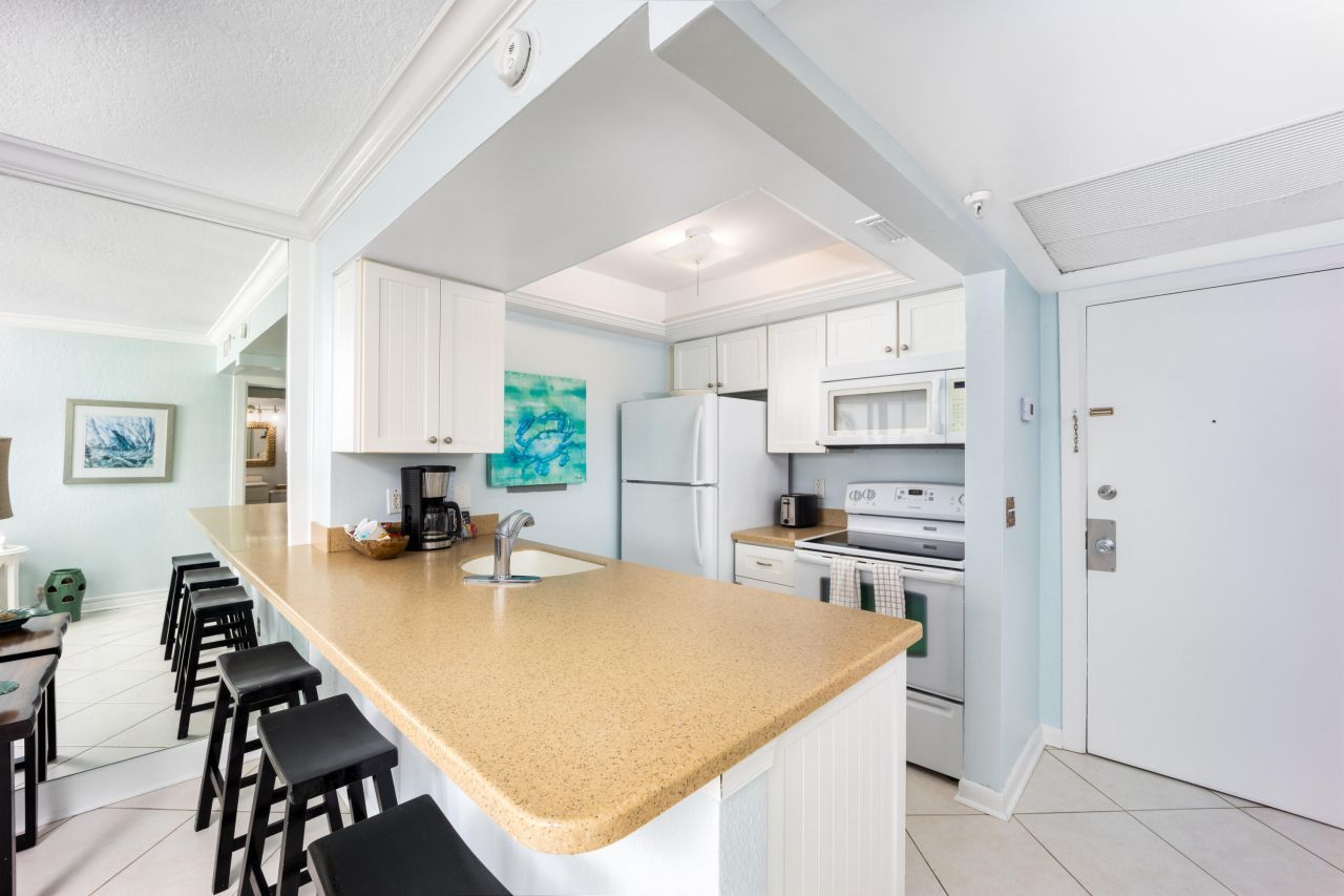 9800 S Ocean Drive, Unit 304, Jensen Beach, FL 34957 Photo