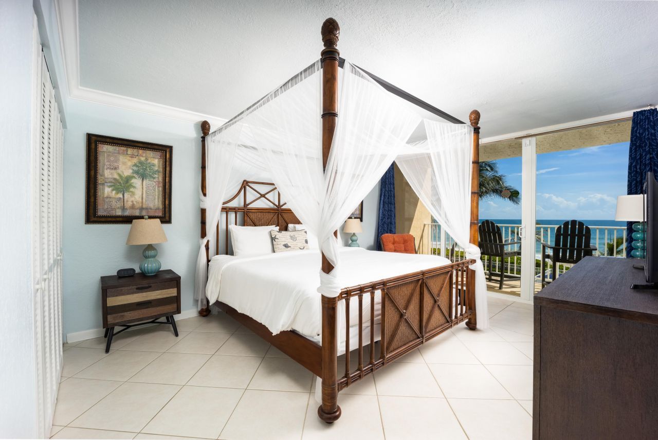 9800 S Ocean Drive, Unit 304, Jensen Beach, FL 34957 Photo