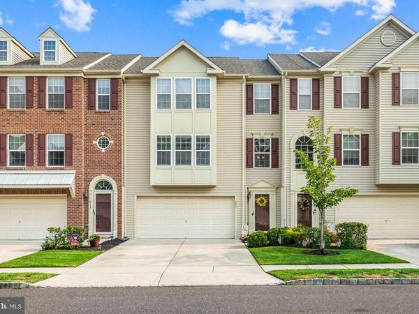 221 NATHAN DRIVE, CINNAMINSON, NJ 08077