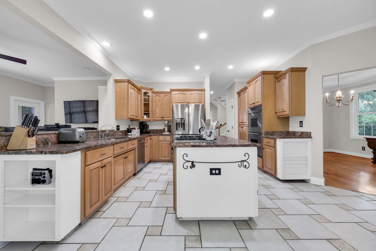 2595 Royal Oak Drive Photo 15